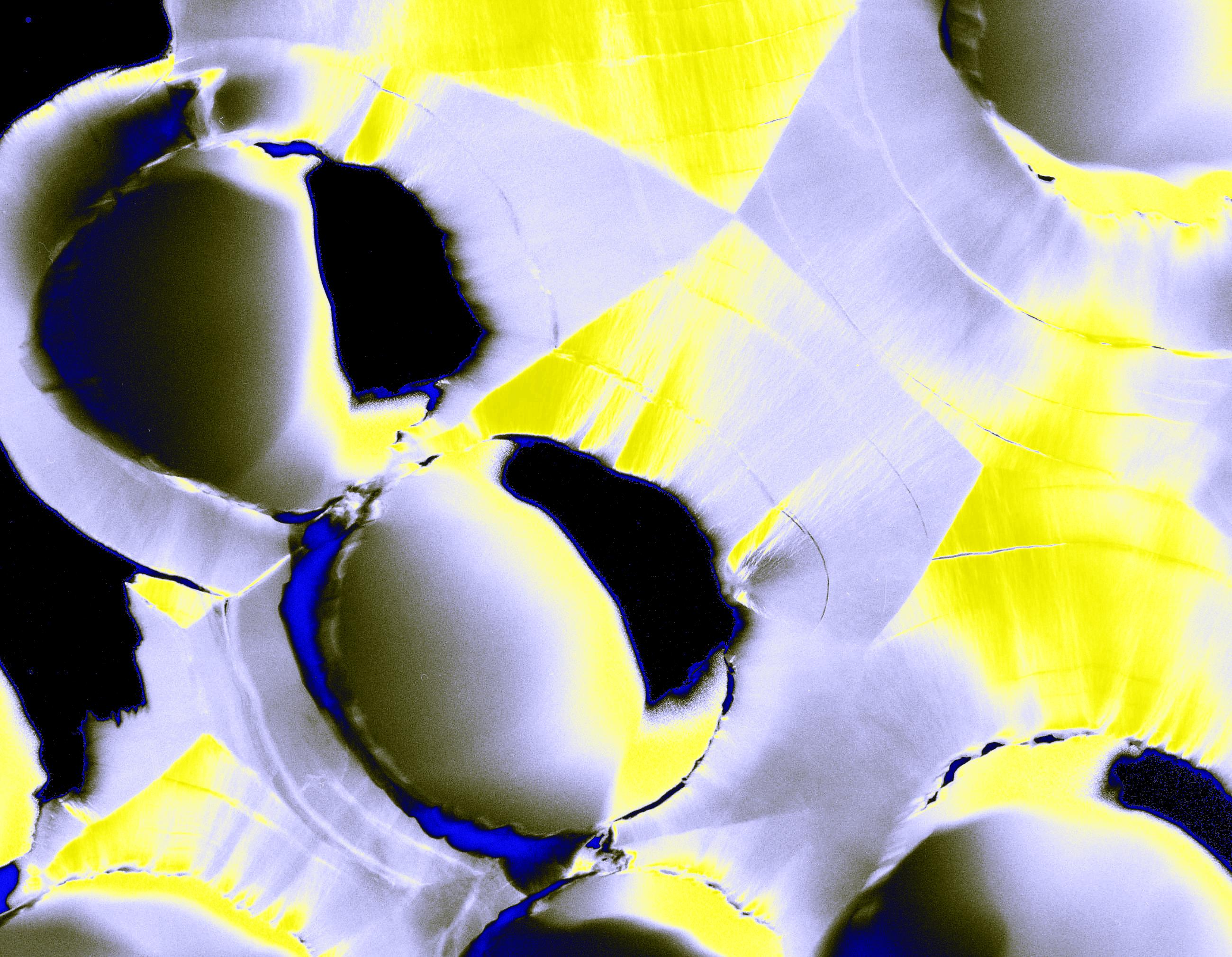 Image abstraite et colorée de jaune, noir et bleu