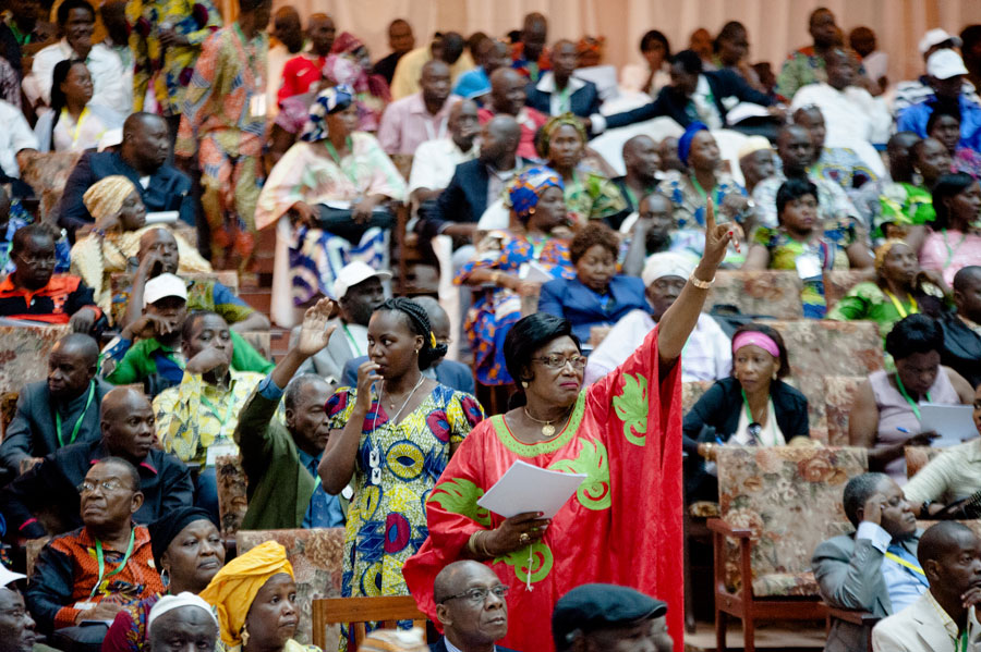 La foule lors du Forum national de Bangui en 2015, en République centrafricaine. 