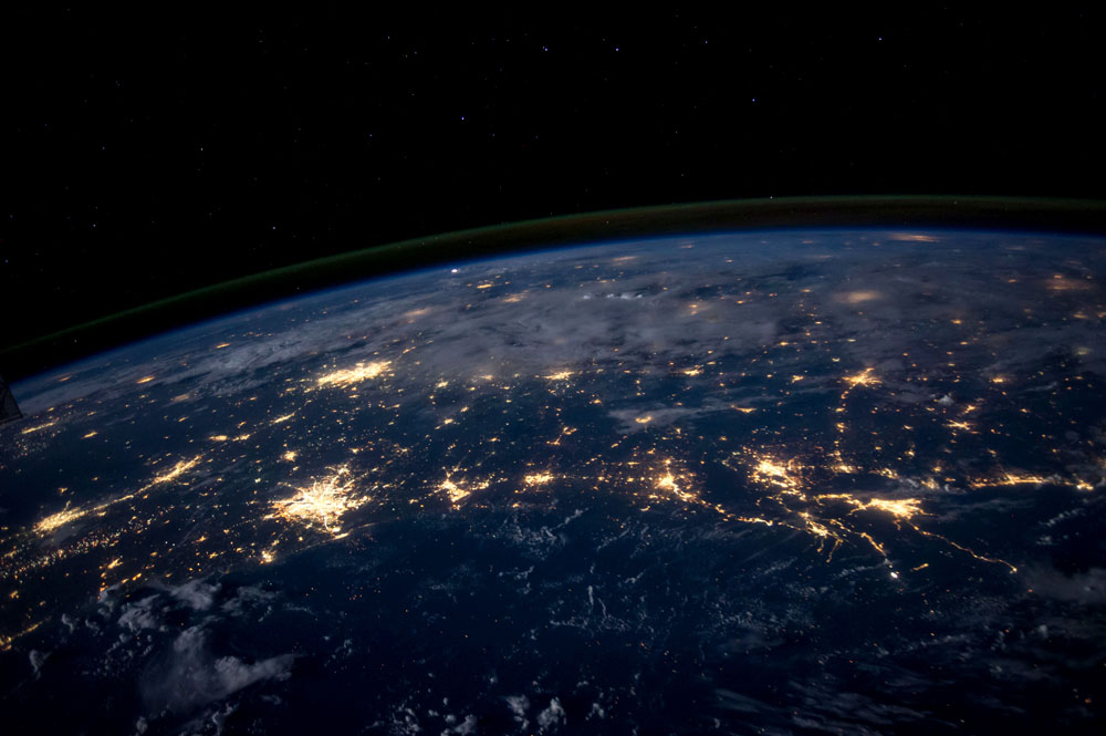 Lumières de villes américaines vues de la station spatiale internationale.