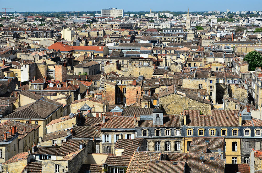 Vue aérienne de la ville de Bordeaux. 