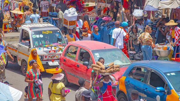 Effervescence au marché de Makola, à Accra, Ghana, mai 2024 © Omri Eliyahu / Shutterstock.com