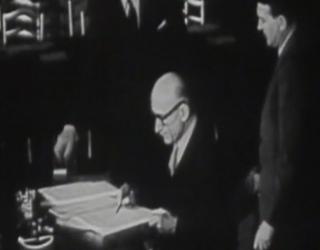 Visuel extrait du film "D'hier à aujourd'hui..."