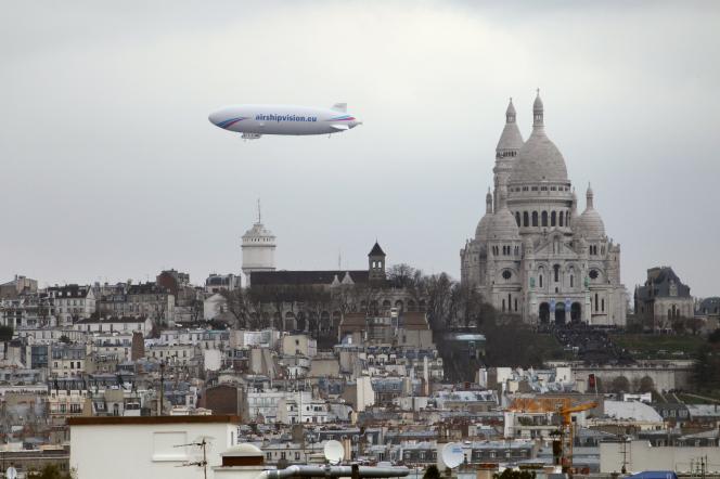 Le zeppelin airship