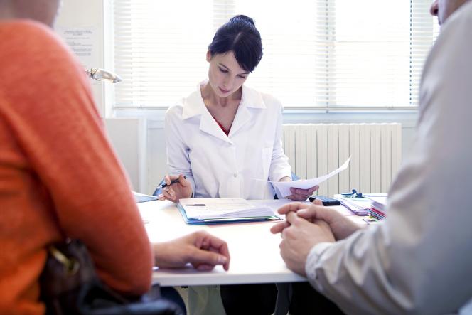 Consultation de dépistage prénatal.