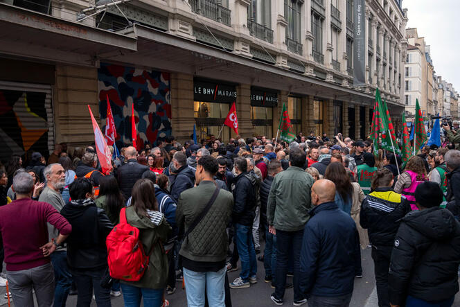 Manifestation des employés du BHV le Marais le 10 octobre 2025, pour protester contre l'implantation de géant chinois Shein. Manifestation des employés du BHV le Marais le 10 octobre 2025, pour protester contre l'implantation de géant chinois Shein. © Xavier Popy / RÉA