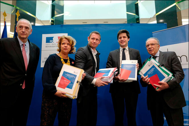 ©Xavier Popy / RÉA Michel Cadot (préfet de la région Île-de-France), Sylvine Thomassin (maire de Bondy), Stéphane Beaudet (maire d’Évry-Courcouronnes), Julien Denormandie (ancien ministre), Jacques JP Martin (maire de Nogent-sur-Marne). ©Xavier Popy/RÉA