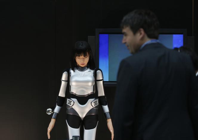 Le robot humanoïde HRP-4C