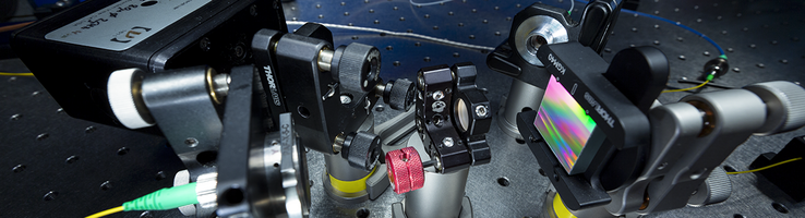 Détection de la note de battement hétérodyne entre un laser et un peigne de fréquences optiques - Christian Morel / LIPhy / CNRS Images