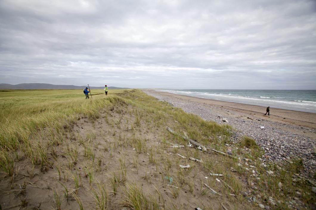 Enregistrement des variations d’altitude de la dune et de la plage sur l’isthme de Miquelon-Langlade