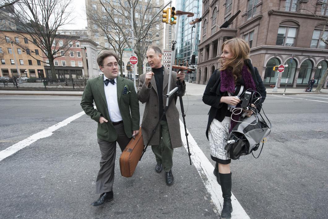 La chercheuse Claudia Fritz, le violoniste Aaron Boyd et le luthier Joseph Curtin à New York 