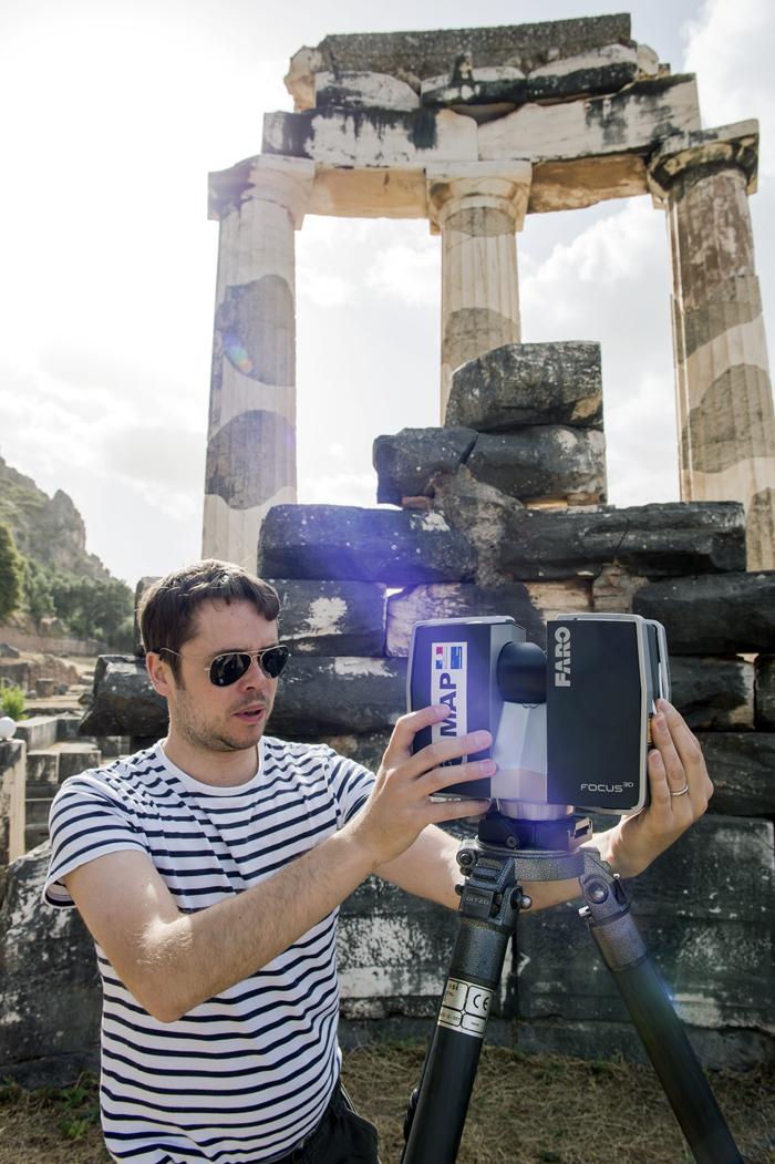 Scanner portatif, numérisation du site de la Tholos de Delphes