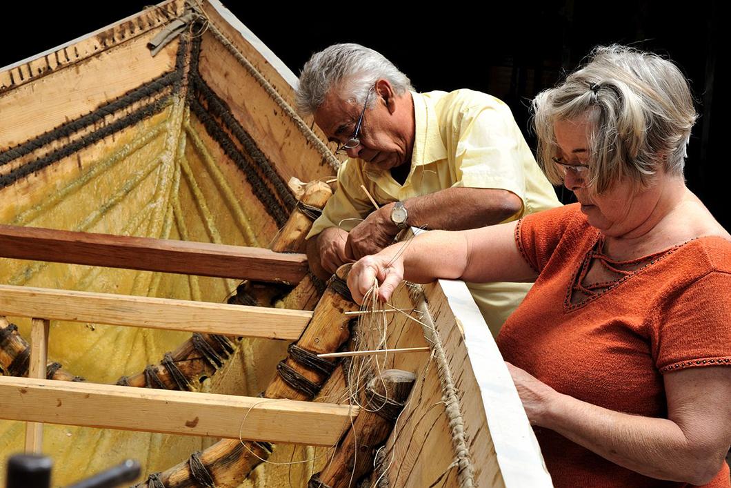 Construction du bateau Gyptis, opération de ligature