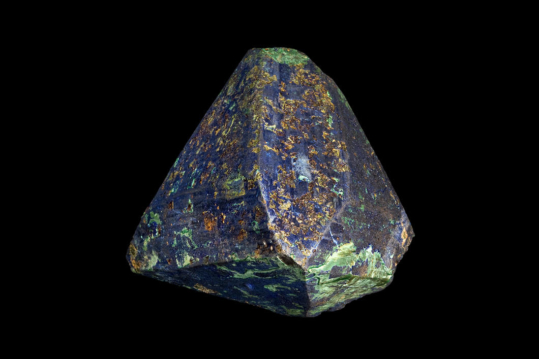 https://lejournal.cnrs.fr/sites/default/files/styles/diaporama/public/assets/images/tetraedrite-sulfure_sulfosel-052-6-_ajm8097.jpg?itok=u9bryUqa