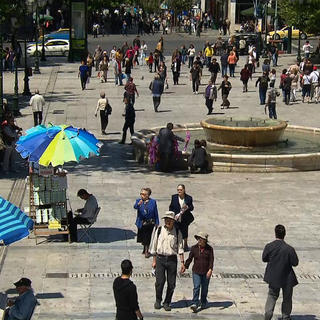 Visuel extrait du premier épisode de la série "Europe, je t'aime moi non plus"