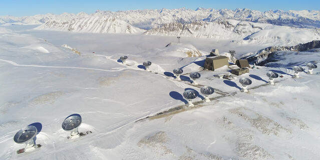 Installé sur le Plateau de Bure dans les Alpes, Noema est le radiotélescope le plus puissant de l’hémisphère Nord