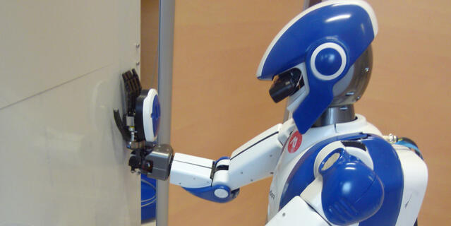 Robot humanoïde CNRS/AIST Japon