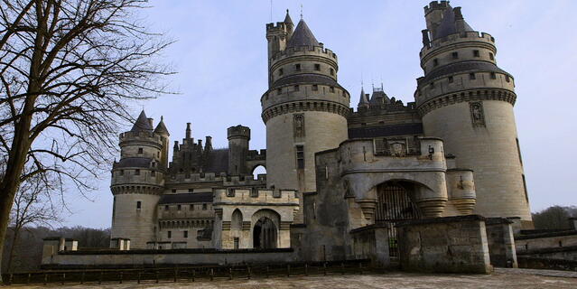 VIsuel du film " Le château de Pierrefonds"