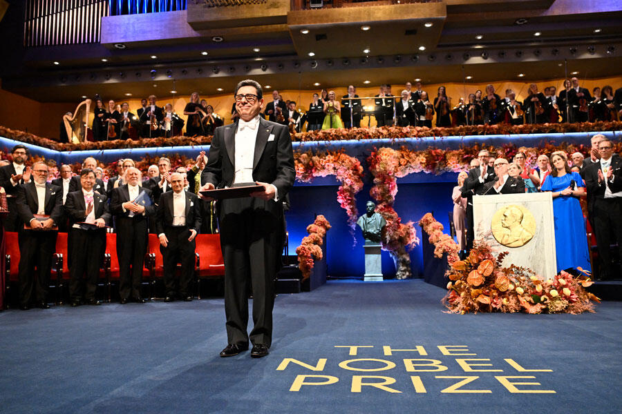 Philippe Aghion lors de la remise du prix d’économie au Concert Hall de Stockholm en Suède, le 10 décembre 2025