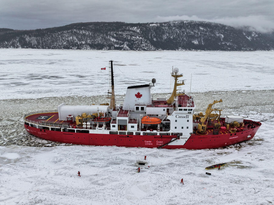 L’Amundsen en vue aérienne © Sébastien Kuchly, BicWin2024, Laboratoire PMMH, CNRS
