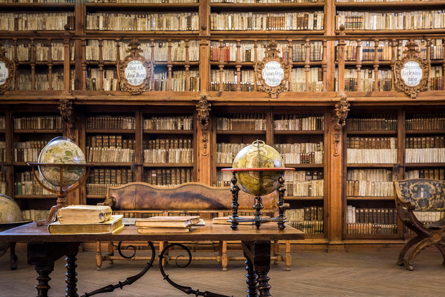 Vue intérieure de la Bibliothèque générale historique de l’université de Salamanque