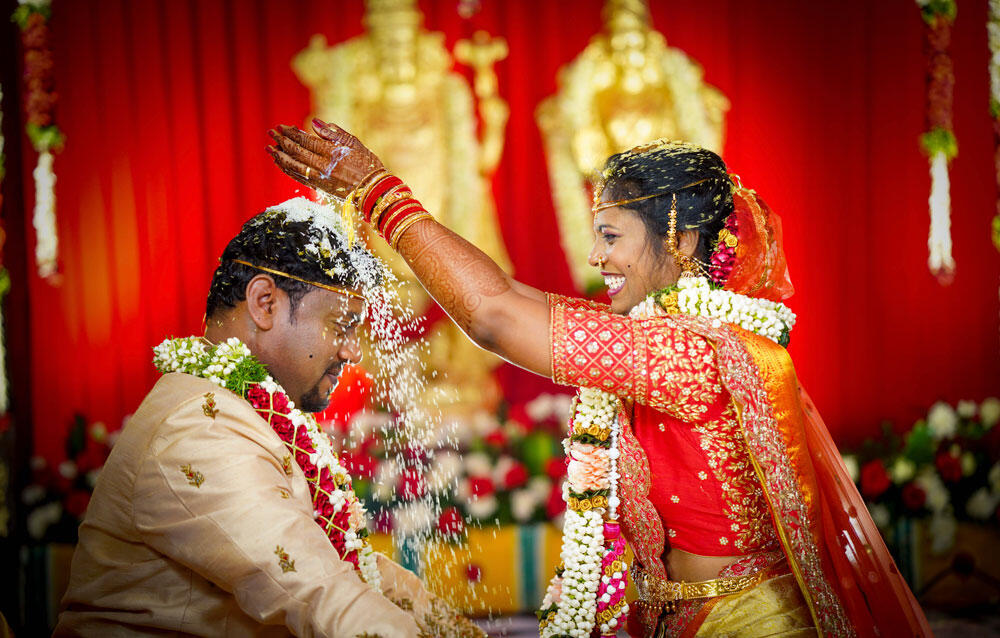 Un mariage hindou, selon la coutume des Télougous, un des peuples du sud de l’Inde.