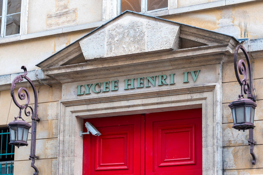 Porte du lycée Henri IV à Paris