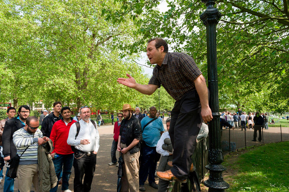 Speakers’ corner, Londres © Alex MacNaughton / Alamy / Photo12