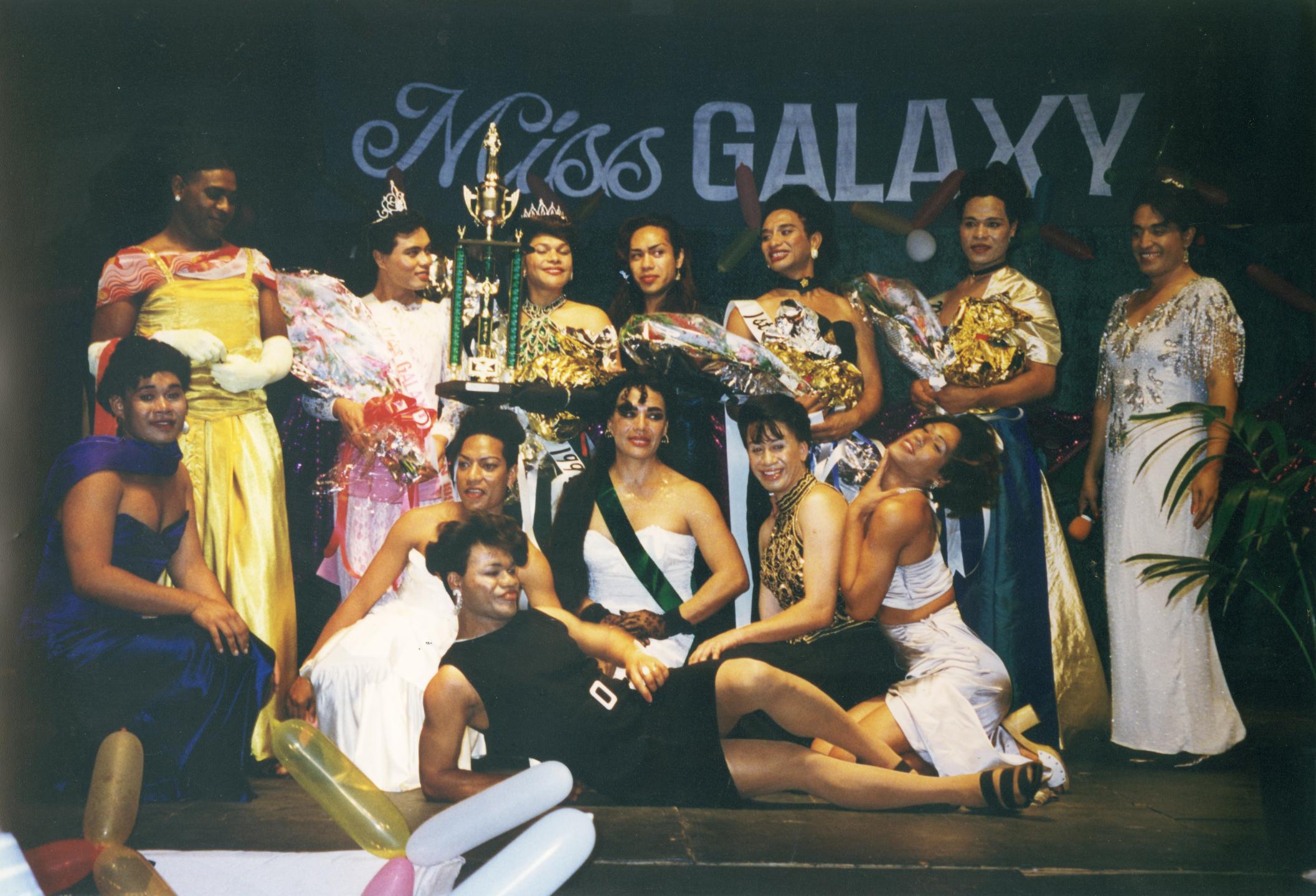 Concours de beauté Miss Galaxy aux îles Tonga en 1997.