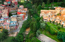 ©Casper te Riele / iStockphoto.com Inégalités face à face à Bogota, Colombie