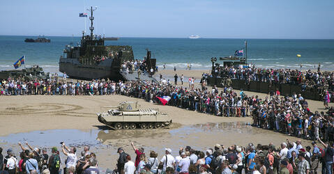 Cérémonies en l’honneur du 70ᵉ anniversaire du débarquement en Normandie