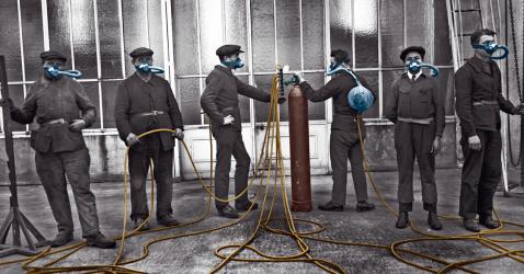 Masques à gaz avec bouteille collective, Première Guerre mondiale