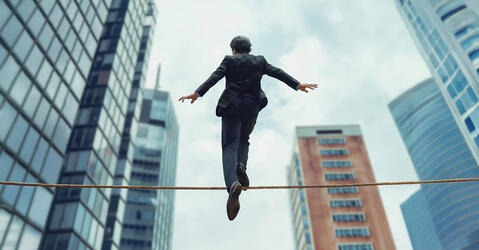 équilibre précaire © Oleksandr Zastrozhnov / stock.adobe.com