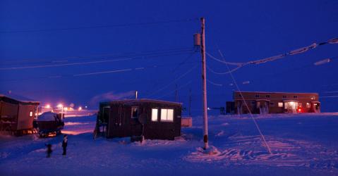 Maisons de la communauté Inuit dans le Grand Nord canadien
