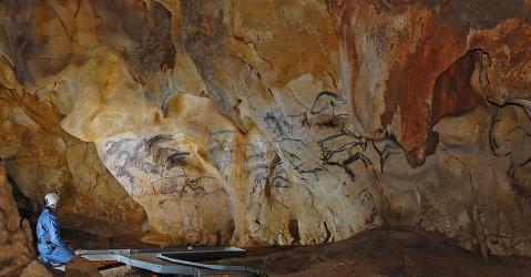Relevé géomorphologique de la grotte Chauvet