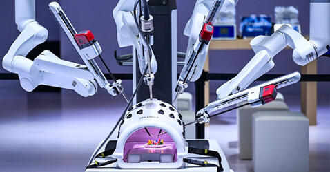 High tech Da Vinci surgical system