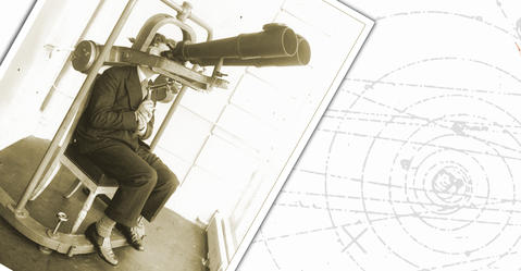 Image d'archive d'un homme avec binoculaire, image de microscopie, à droite, d'un arthropode à quatre yeux