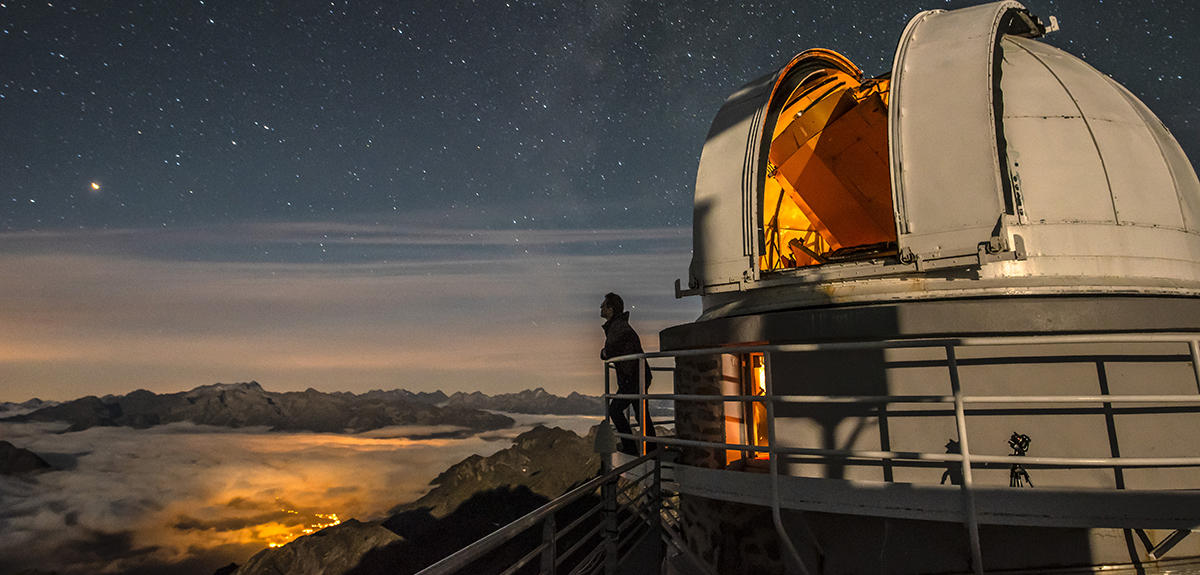 Download Nuit Observatoire Pic Du Midi Gif