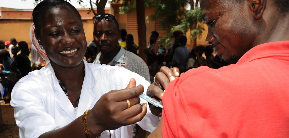 Campagne de vaccination contre la méningite en Afrique